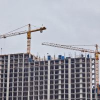 Скоро в России начнут массово строить доступное арендное жильё